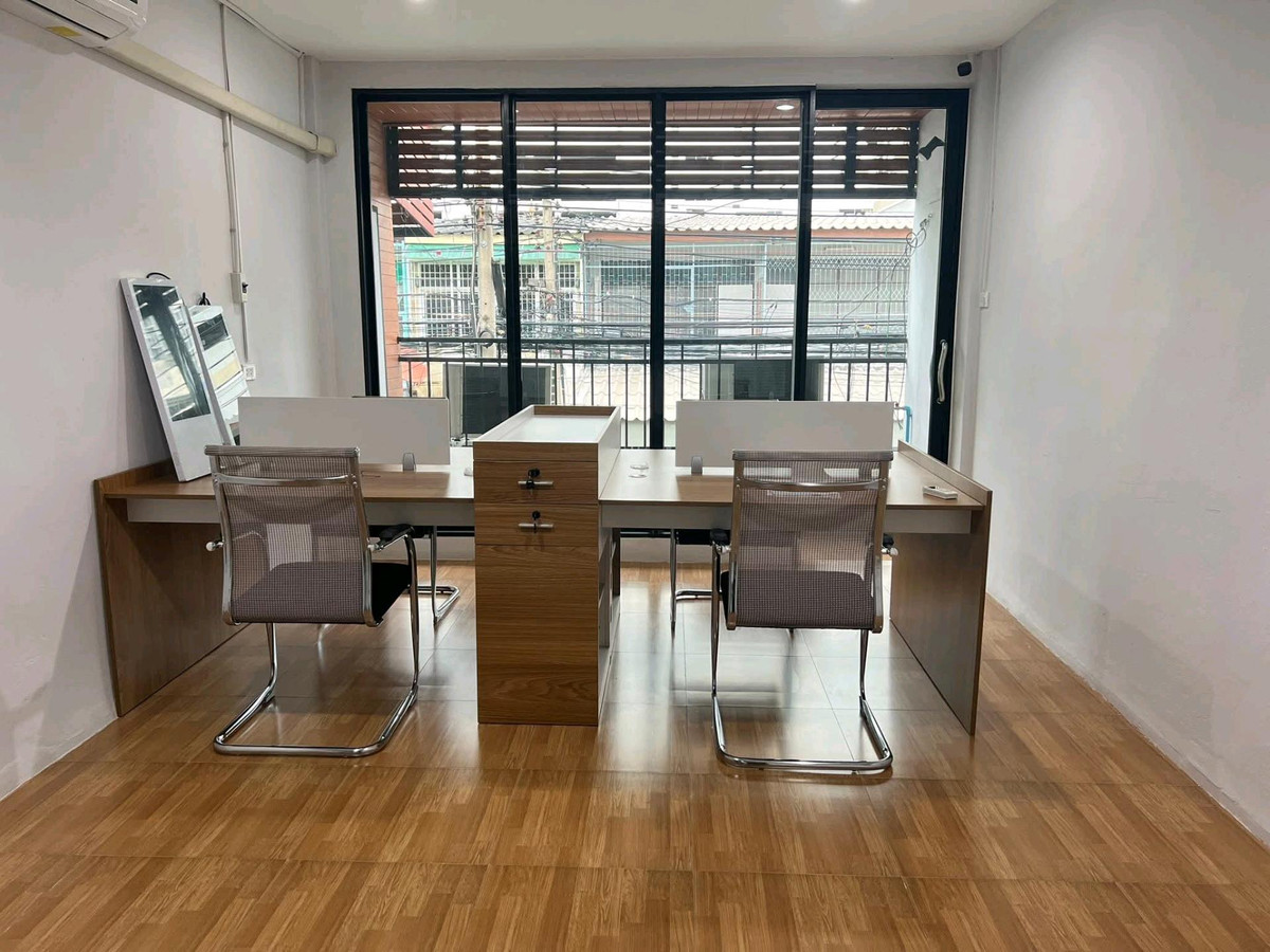 ให้เช่าทาวน์โฮมพระราม 9 เพชรบุรีตัดใหม่ RCA : ให้เช่าโฮมออฟฟิศทำเลทอง อโศก–ดินแดงโลเคชั่น : หลังห้าง Fortune Town จดทะเบียนบริษัทได้