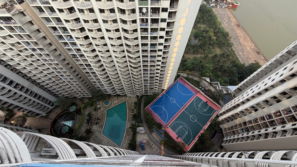 ขายคอนโดพระราม 3 สาธุประดิษฐ์ : SV City พระราม 3 อาคาร 7 ชั้น 26–27 ห้องสูง โปร่ง โล่ง ลมดี หันทิศตะวันออก รับแดดเช้าอ่อน ๆ ไม่ร้อนบ่าย พื้นที่ใช้สอย 179.64 ตร.ม.