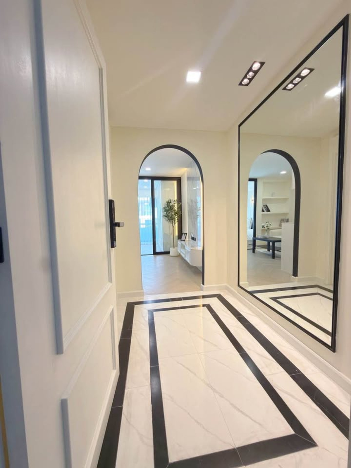 ขายคอนโดลาดพร้าว101 แฮปปี้แลนด์ : K-6777  ห้องสวย เฟอร์บิ้วอิน  Style modern Classic ขายด่วน ! city villa ตกแต่งใหม่ พร้อมอยู่