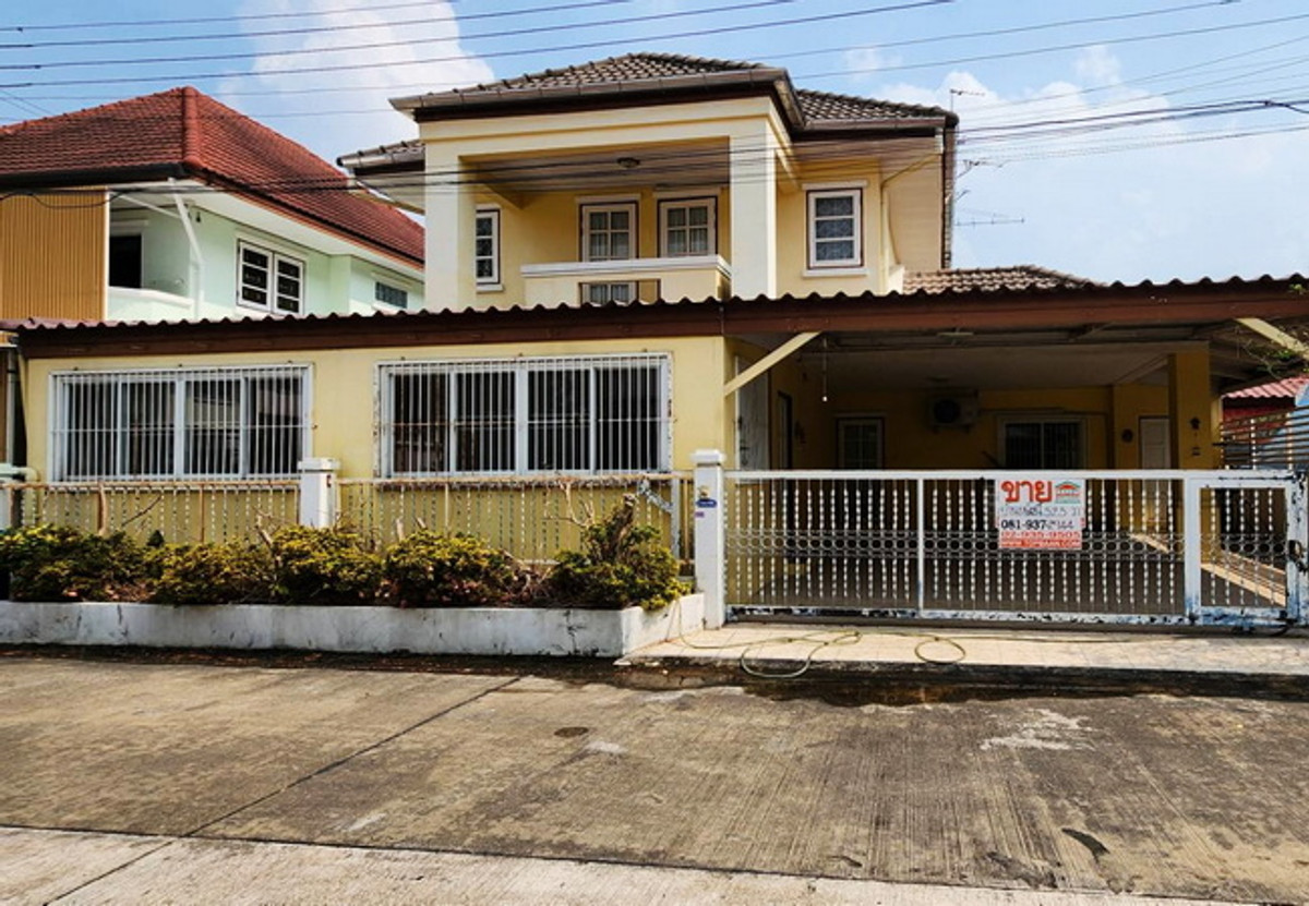 ขายบ้านแจ้งวัฒนะ เมืองทอง : ขายบ้านเดี่ยว หมู่บ้านลภาวัน 9 ถนนชัยพฤกษ์ เนื้อที่ 52.5 ตร.ว. 2 ชั้น 3 นอน 2 น้ำ ราคาต่อรองได้