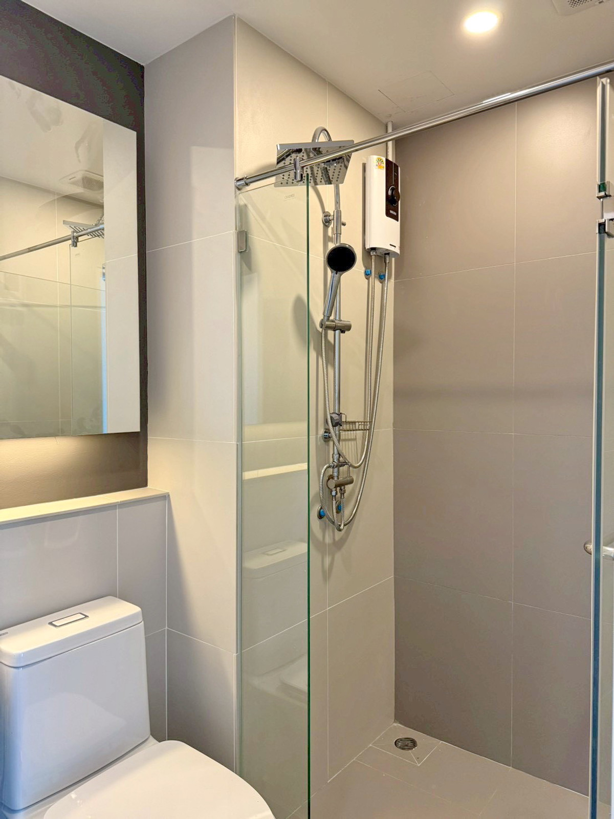 ให้เช่าคอนโดแจ้งวัฒนะ เมืองทอง : ให้เช่า  ลุมพินีเพลส ปากเกร็ดสเตชั่นแจ้งวัฒนะ  วิวสระ มีเครื่องซักผ้า