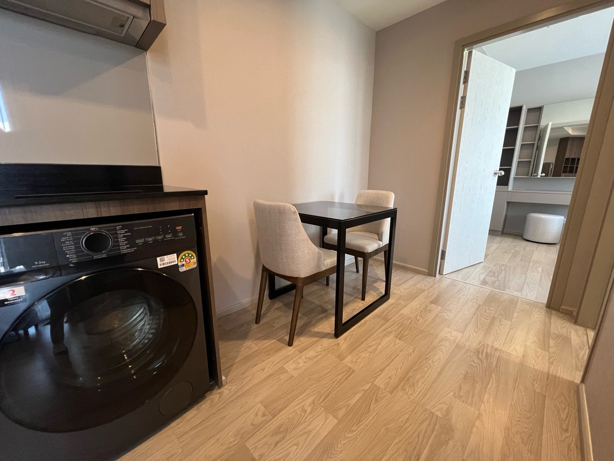 ให้เช่าคอนโดบางนา แบริ่ง ลาซาล : ห้องใหม่ ให้เช่า 1ห้องนอนใหญ่ แต่งครบ 42 ตร.ม. 