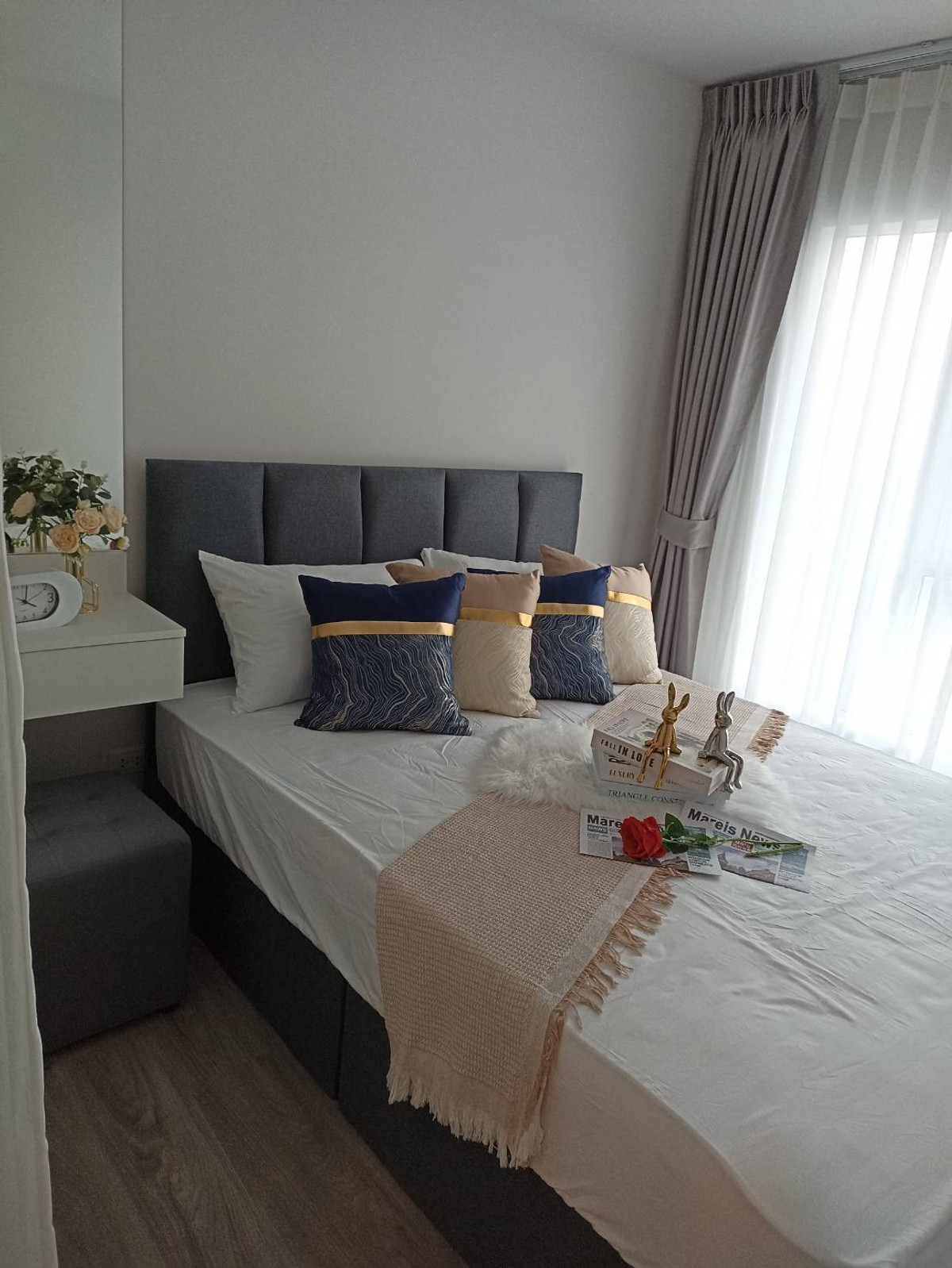 For RentCondoBangna, Bearing, Lasalle : Urgent for rent!  Regent Home Bangna near BTS Bangna! 1 bedroom condo, high floor, beautiful view, fully furnished, only 12k per month.