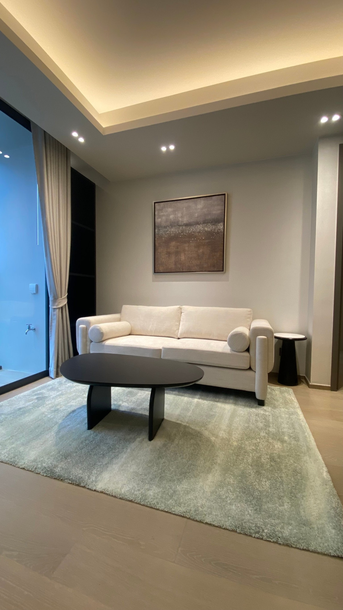 ให้เช่าคอนโดวิทยุ ชิดลม หลังสวน : Tonson One Residence: 1bed 1bath 57sqm. 65,000/mth. Am: 0656199198