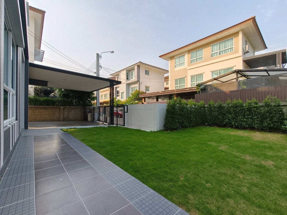 ขายบ้านพระราม 5 ราชพฤกษ์ บางกรวย : บ้านเดี่ยว คาซ่าพรีเมียม ราชพฤกษ์-พระราม 5 (QHouse)  ใกล้เช็ลทรัลเวสต์เกต รถไฟฟ้าสถานีบางพลู หลังมุม