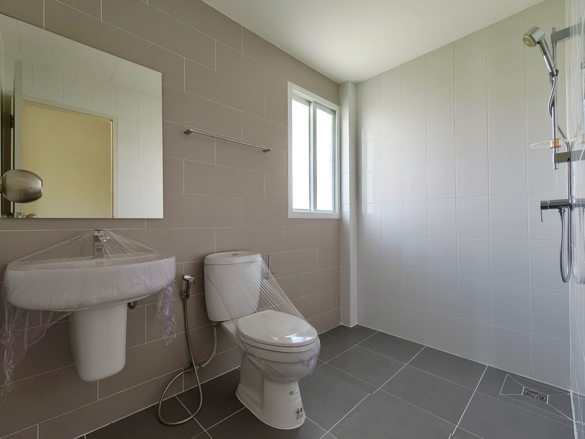 ขายบ้านพระราม 5 ราชพฤกษ์ บางกรวย : บ้านเดี่ยว คาซ่าพรีเมียม ราชพฤกษ์-พระราม 5 (QHouse)  ใกล้เช็ลทรัลเวสต์เกต รถไฟฟ้าสถานีบางพลู หลังมุม