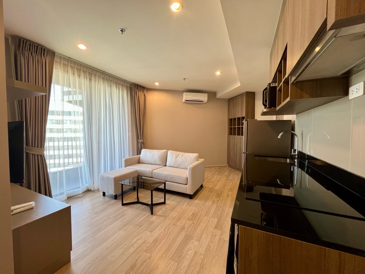 ให้เช่าคอนโดบางนา แบริ่ง ลาซาล : ห้องใหม่ ให้เช่า 1ห้องนอนใหญ่ แต่งครบ 42 ตร.ม. 