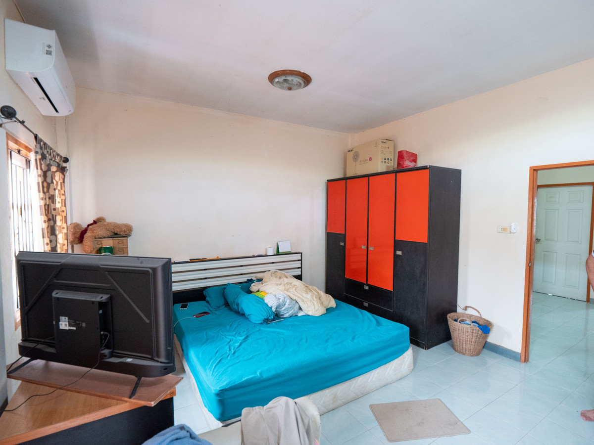 ขายทาวน์โฮมระยอง : #ขายทาว์นเฮาส์ #เมืองระยอง 26 ตรว. 3 นอน 2 น้ำ 2 จอด #ขายถูก 1.89 ล้าน สภาพพร้อมอยู่ ที่ตั้งตำบลทับมา ใกล้ถนนสุขุมวิท ติดถนนนครระยอง3 ซอยแหลมหิน-หนองมะหาด