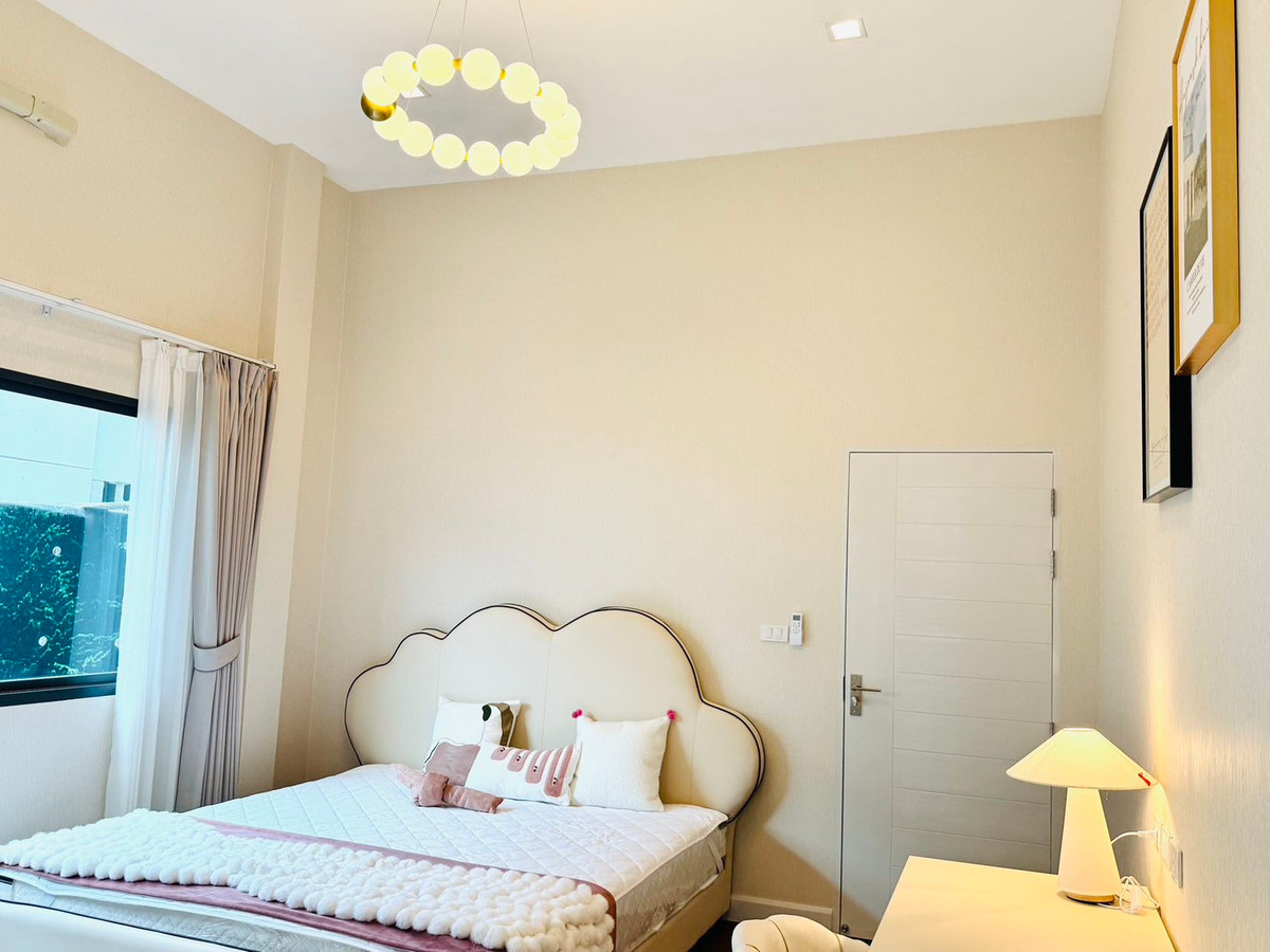 For RentHouseBangna, Bearing, Lasalle : Luxury detached house for rent, Bangkok Boulevard Bangna-Srinakarin. Large luxury detached house, LANAI Series, convenient for every trip!!