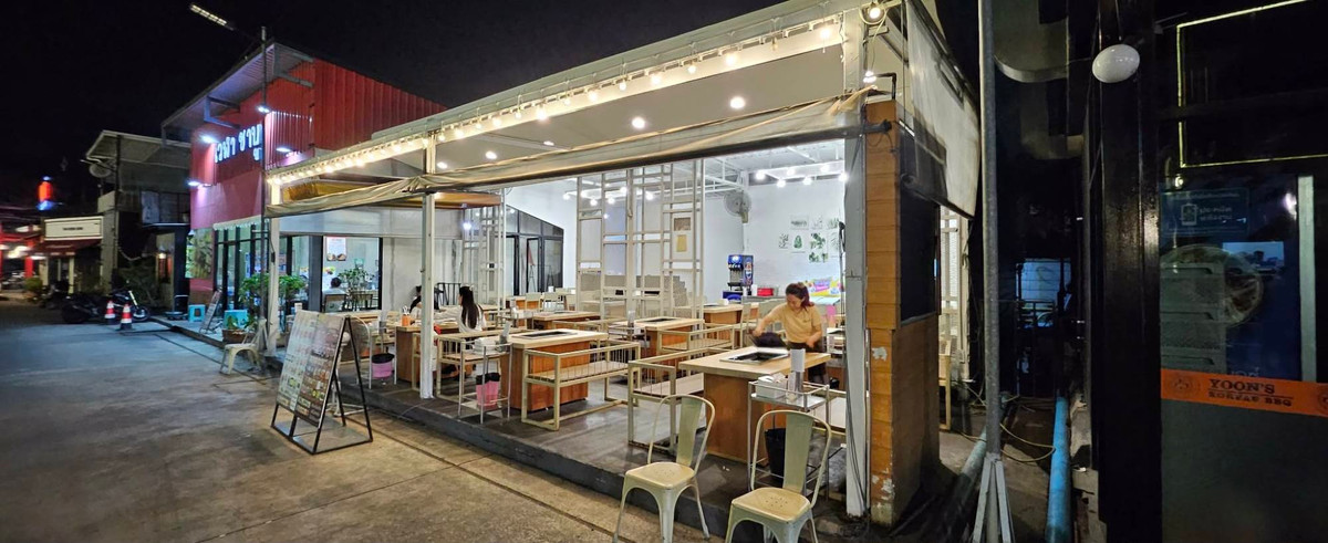 เซ้งร้านค้า/ตลาดนัดอ่อนนุช อุดมสุข : เซ้งร้าน ในตลาดอุดมสุขวอล์ค บางนาใต้ เหมาะมากสำหรับ ปิ้งย่างชาบู คาเฟ่ ร้านขนม คนเยอะ รถผ่านตลอด