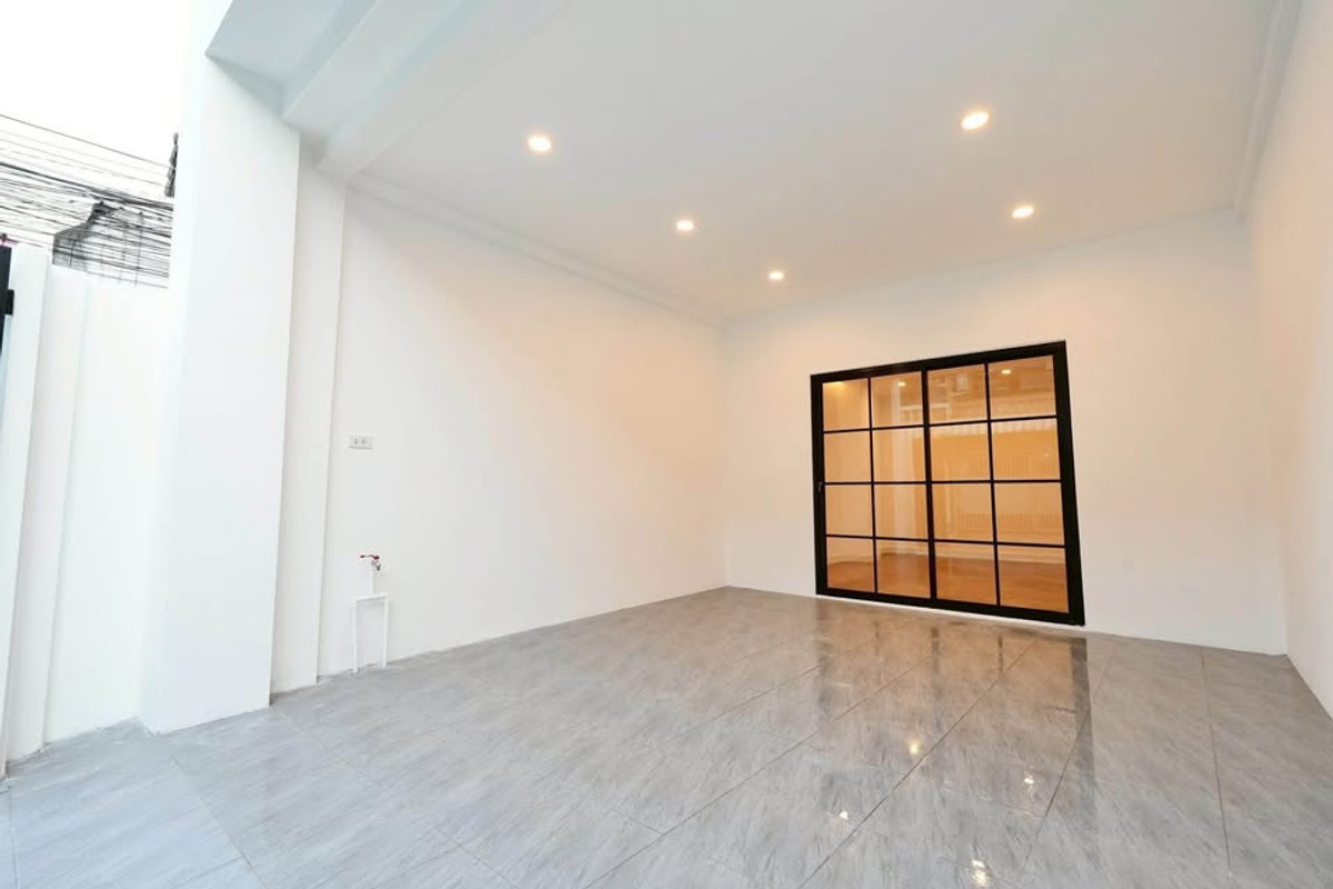 ขายทาวน์โฮมรัชดา ห้วยขวาง : HK0655♛♚ทาวน์เฮ้าส์ 3 ห้องนอน ขาย⚝ห้วยขวาง♜MRT ห้วยขวาง∞099-5919653,065-9423251▚Line@sureresidence