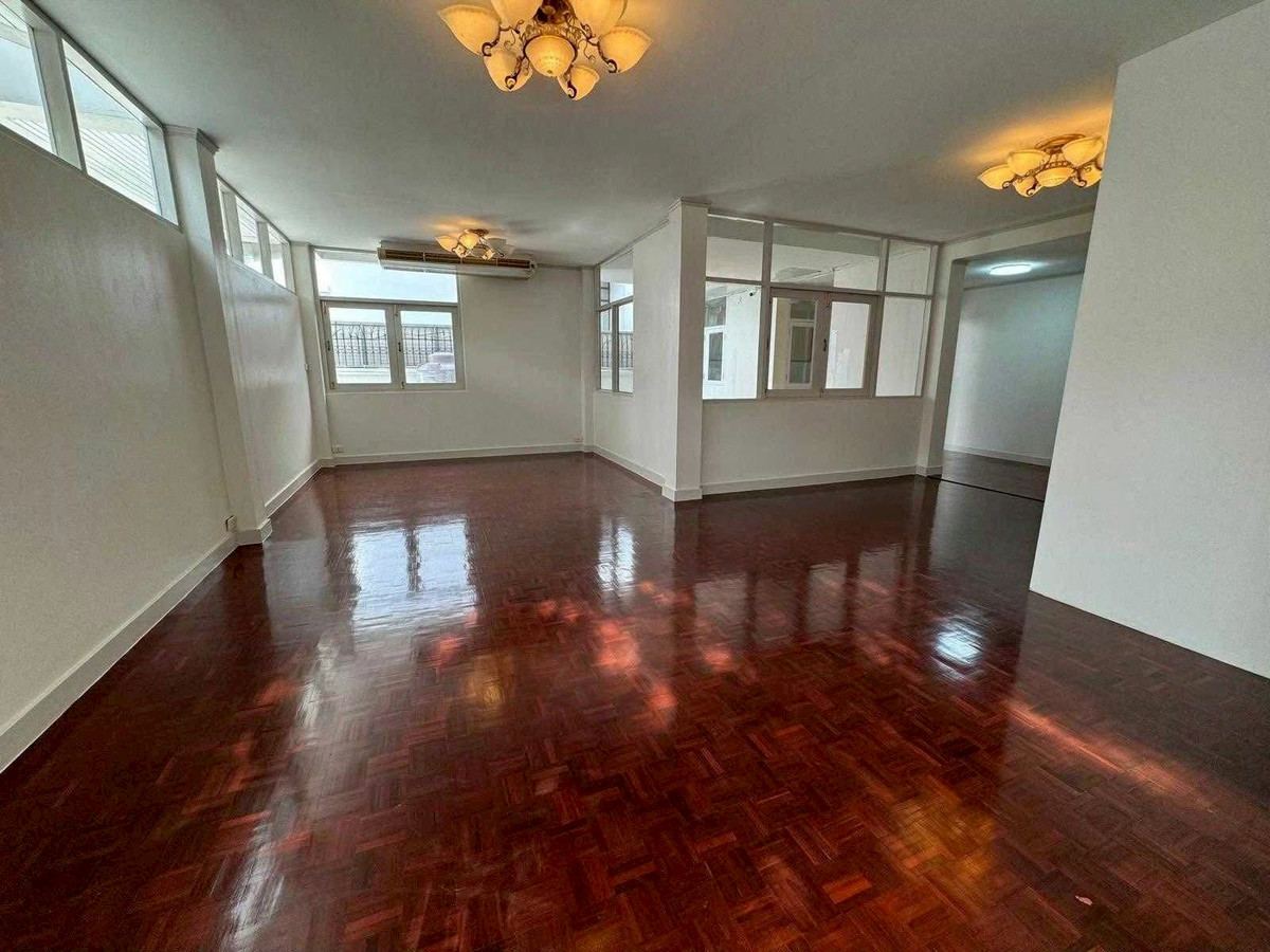 For RentHome OfficeSukhumvit, Asoke, Thonglor : LTH14577 – Home Office for Rent | EM HOME Sukhumvit | 100 sqm | 1 Room 1 Bath | Near BTS Phrom Phong | 80K/Month | Home office for rent EM Home Sukhumvit