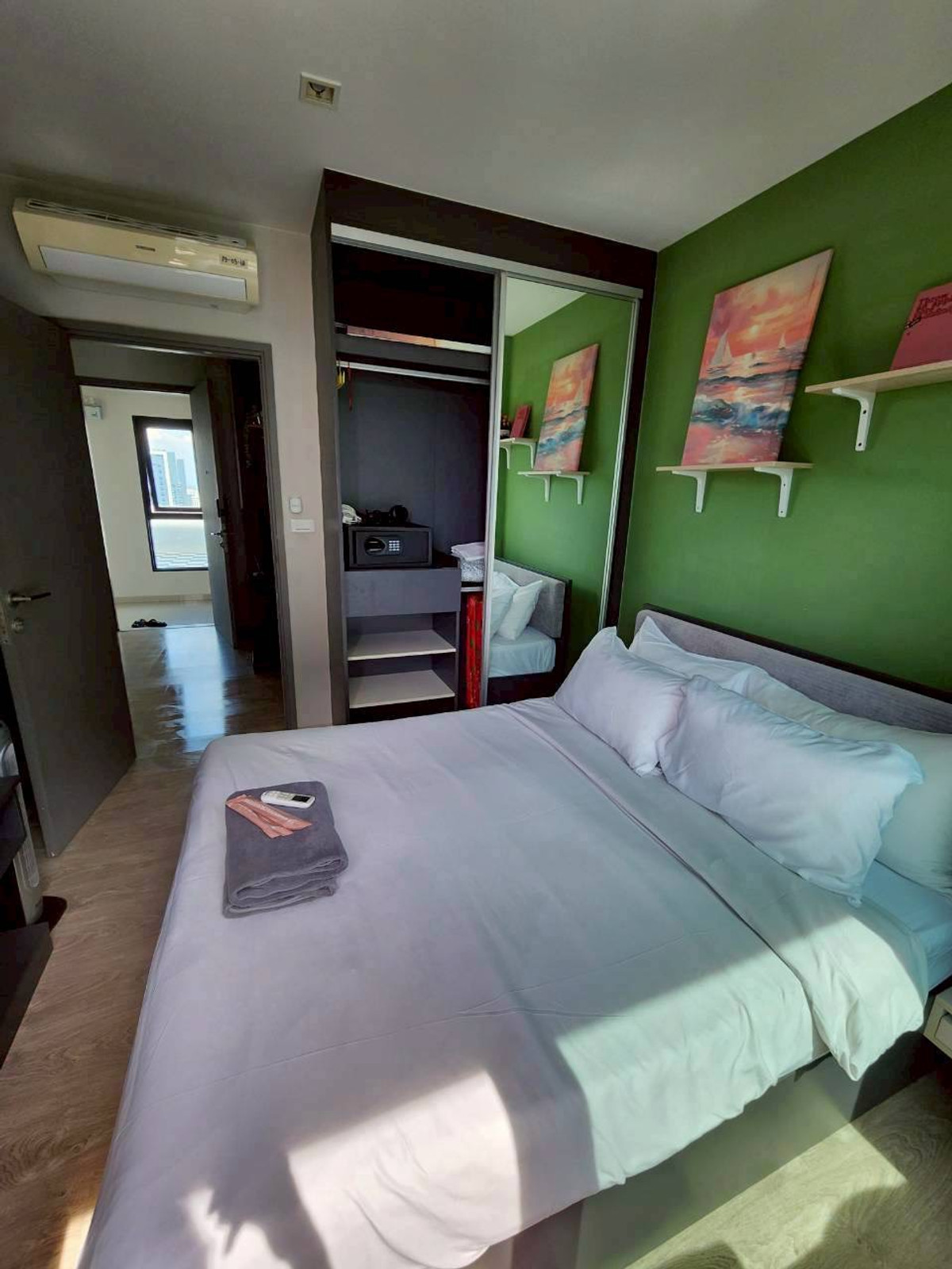 ขายคอนโดพัทยา บางแสน ชลบุรี สัตหีบ : ขาย The Base Pattaya กลาง  (พร้อมผู้เช่า)