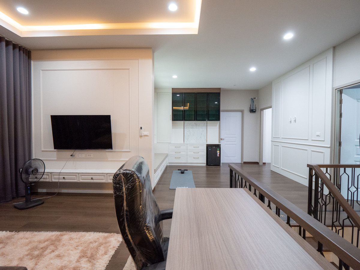 ขายบ้านพระราม 2 บางขุนเทียน : #ขายบ้านเดี่ยว #ขายคฤหาสน์หรู #แปลงมุม #บิ้วอินตกแต่งสวยทั้งหลัง พร้อมอยู่ โครงการซื่อตรง พรีเมี่ยม ไอแอม พระราม 2 – แสมดำ Suetrong I AM