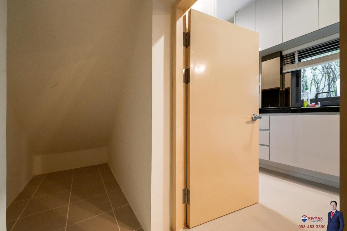 ขายราษฎร์บูรณะ สุขสวัสดิ์ : (มาใหม่!) [ขาย : บ้านตัวอย่าง 😍] บ้านกลางเมือง สาทร-สุขสวัสดิ์ 
42.2 ตร.วา 218 ตร.ม. 4 ห้องนอน 4 ห้องน้ำ + 1 ห้องทำงาน 3-4 ที่จอดรถ