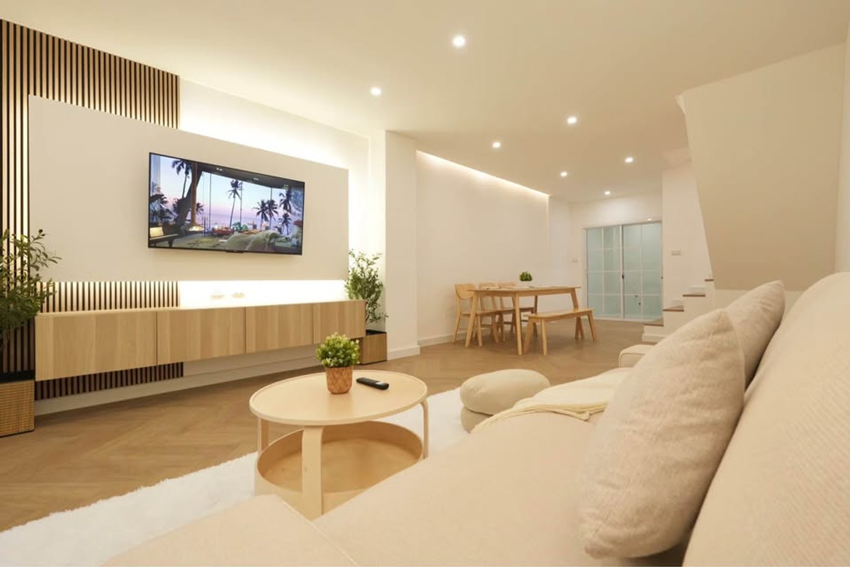 ขายทาวน์โฮมเกษตร นวมินทร์ ลาดปลาเค้า : H0797♛♚ทาวน์เฮ้าส์ 2 ห้องนอน ขาย นวลจันทร์♜ใกล้ แฟชั่นไอส์แลนด์∞099-5919653,065-9423251▚Line@sureresidence