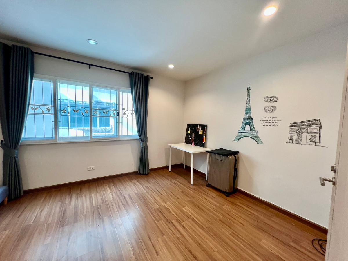 For RentTownhomePattanakan, Srinakarin : For Rent: 3-Storey Townhome at Villette City Pattanakarn 38 | Fully Furnished | South-Facing | Move-In Ready