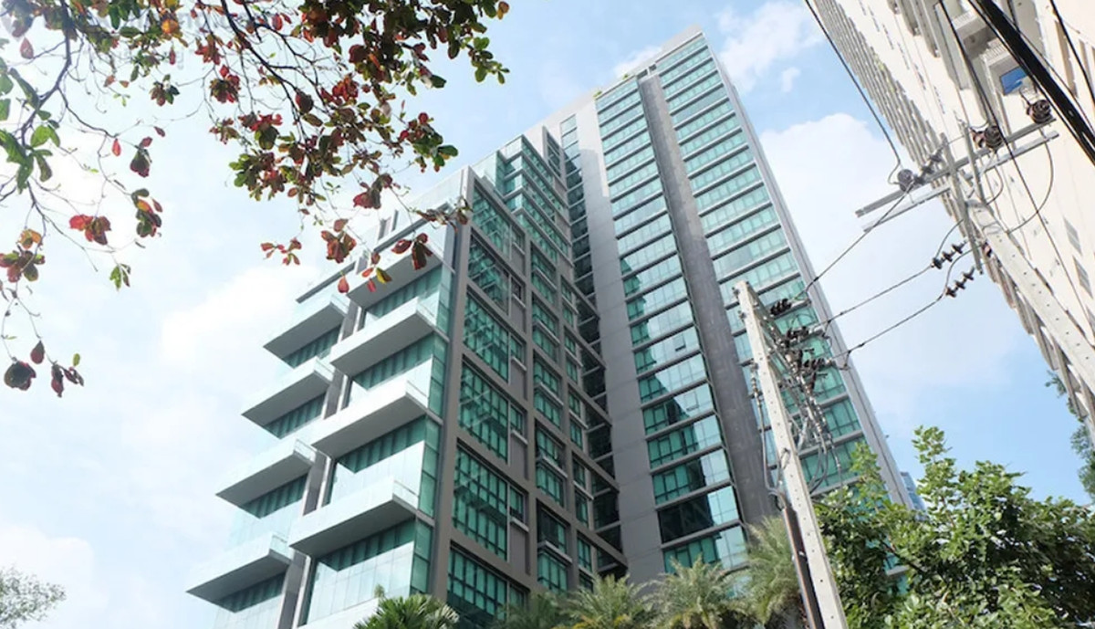 ขายคอนโดสุขุมวิท อโศก ทองหล่อ : ✨ For Sale: The room sukhumvit 21 Condo ✨ 💰 Only 6,150,000 THB