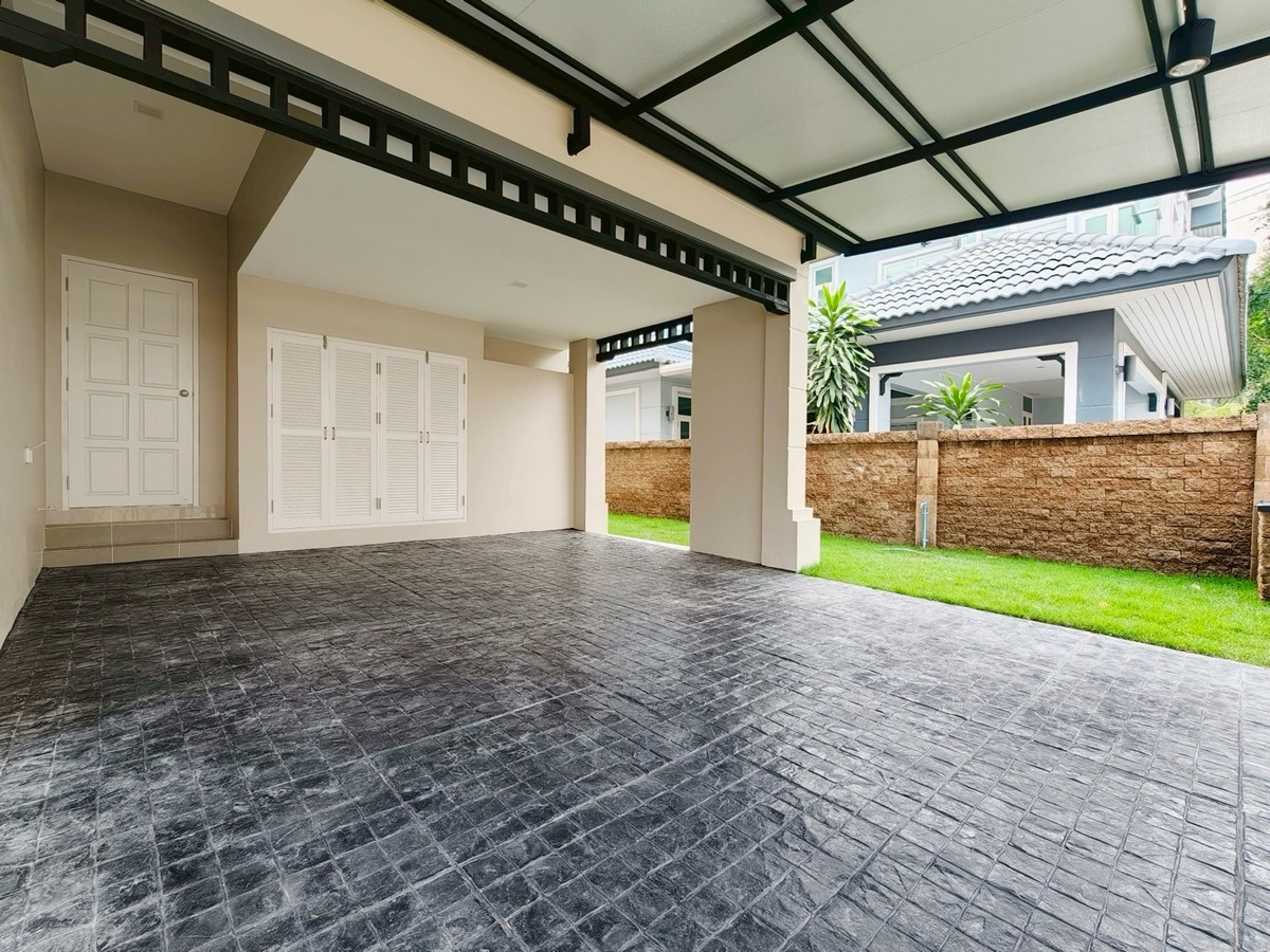 ขายบ้านรัตนาธิเบศร์ สนามบินน้ำ พระนั่งเกล้า : ขายบ้านรีโนเวทใหม่ หมู่บ้านธนาสิริ รัตนาธิเบศร์ บ้านเดี่ยว 2 ชั้น (หลังมุม) ติดถนนรัตนาธิเบศร์ ใกล้รถไฟฟ้าสายสีม่วง สถานีบางรักใหญ่ และทางด่วนศรีรัช สภาพพร้อมเข้าอยู่