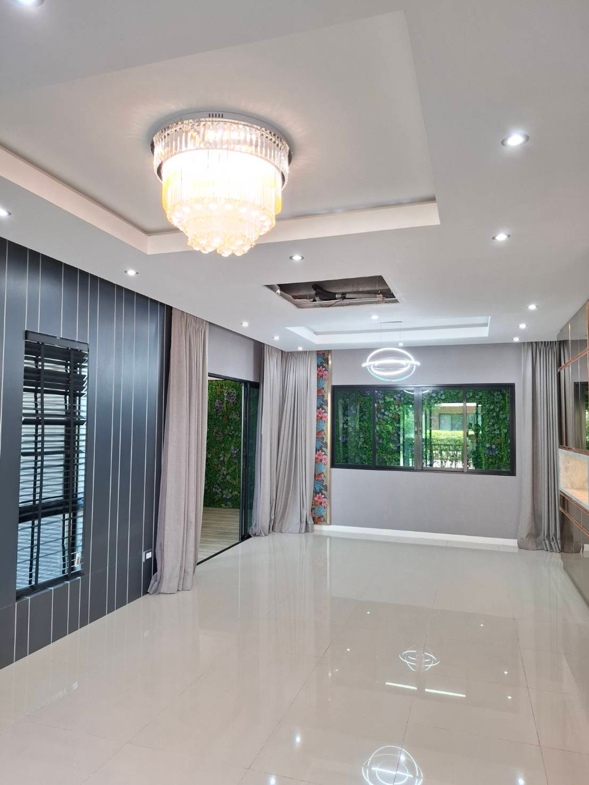 ขายบ้านปทุมธานี รังสิต ธรรมศาสตร์ : บ้านเดี่ยวคุ้มค่าเกินราคา หลังมุม ตกแต่งพร้อมอยู่  ติดถนนเลียบมอเตอร์เวย์ และ BTS ลำลูกกา(ในอนาคต) เดินทางง่ายสะดวกในทุกๆ วัน ที่ อีโค เฮ้าส์ วงแหวน-ลำลูกกา