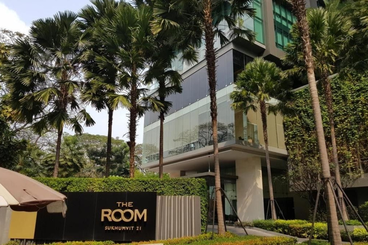 ขายคอนโดสุขุมวิท อโศก ทองหล่อ : ✨ For Sale: The room sukhumvit 21 Condo ✨ 💰 Only 6,150,000 THB