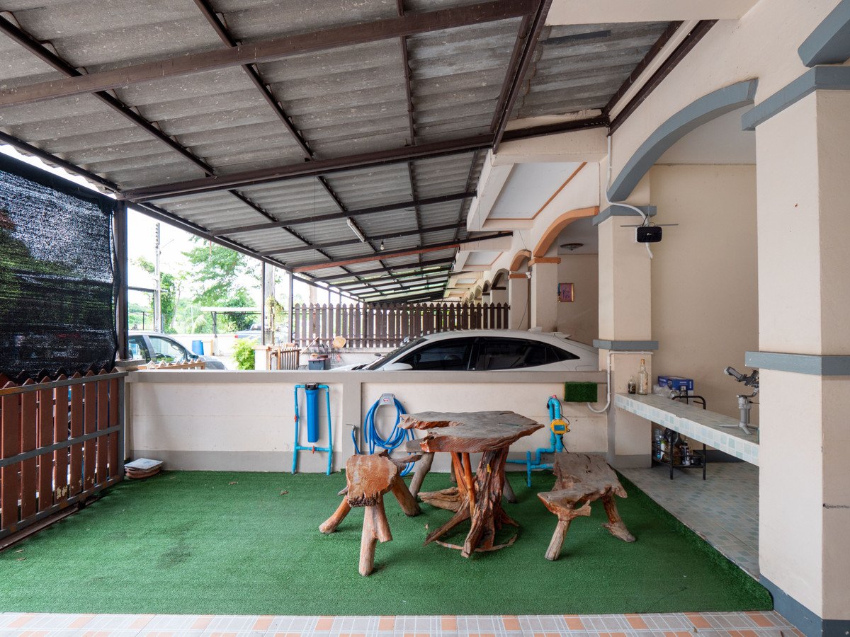 ขายทาวน์โฮมระยอง : #ขายทาว์นเฮาส์ #เมืองระยอง 26 ตรว. 3 นอน 2 น้ำ 2 จอด #ขายถูก 1.89 ล้าน สภาพพร้อมอยู่ ที่ตั้งตำบลทับมา ใกล้ถนนสุขุมวิท ติดถนนนครระยอง3 ซอยแหลมหิน-หนองมะหาด