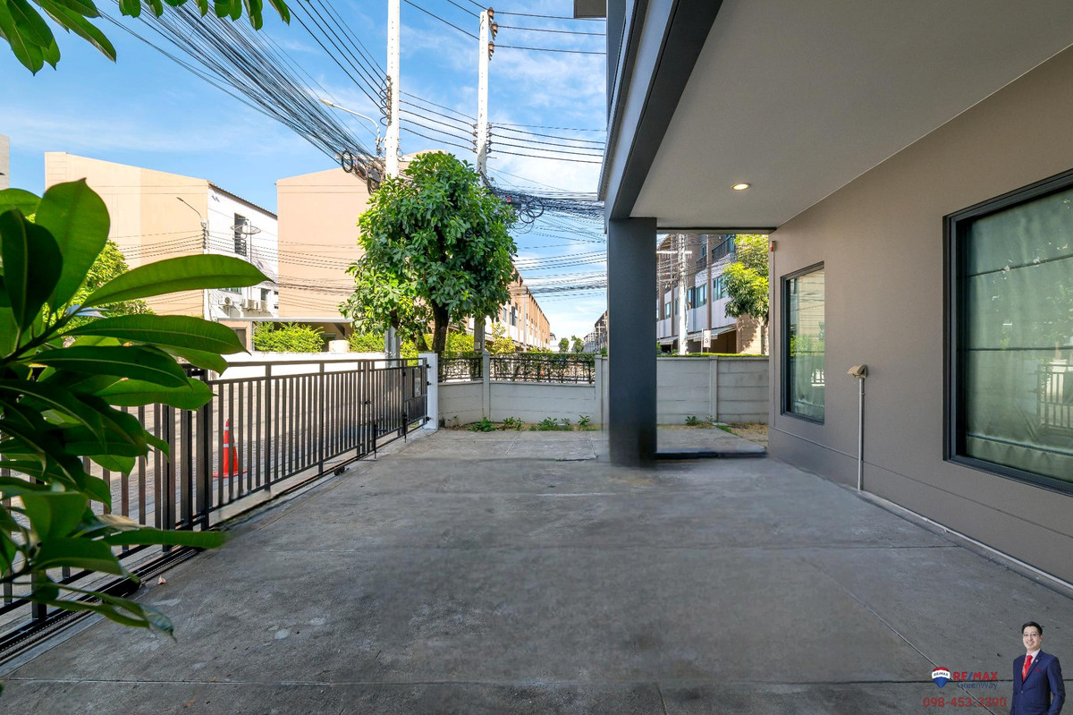 ขายราษฎร์บูรณะ สุขสวัสดิ์ : (มาใหม่!) [ขาย : บ้านตัวอย่าง 😍] บ้านกลางเมือง สาทร-สุขสวัสดิ์ 
42.2 ตร.วา 218 ตร.ม. 4 ห้องนอน 4 ห้องน้ำ + 1 ห้องทำงาน 3-4 ที่จอดรถ