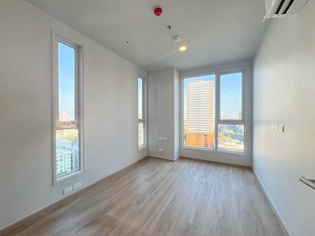 For SaleCondoSukhumvit, Asoke, Thonglor : 2-bedroom corner condo for sale at Culture Thonglor below contract price near BTS Thonglor 350 meters with unblocked Ekamai view