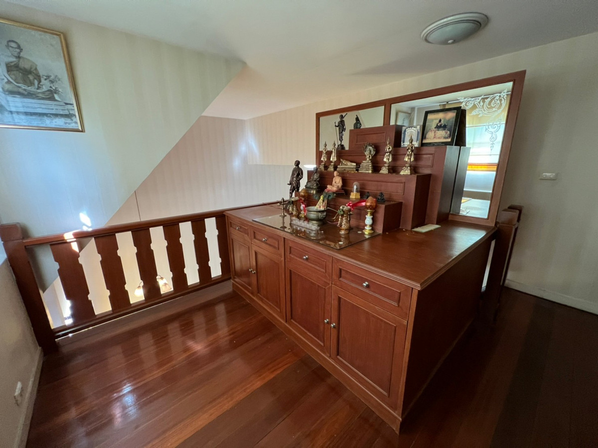 ให้เช่าบ้านพระราม 5 ราชพฤกษ์ บางกรวย : บ้านเดี่ยว ขับรถ 5นาทีถึง DBS พระราม5 ขนาด 130ตรว. ติดถนนกาญจนาภิเษก สวยงาม เฟอร์นิเจอร์ครบ