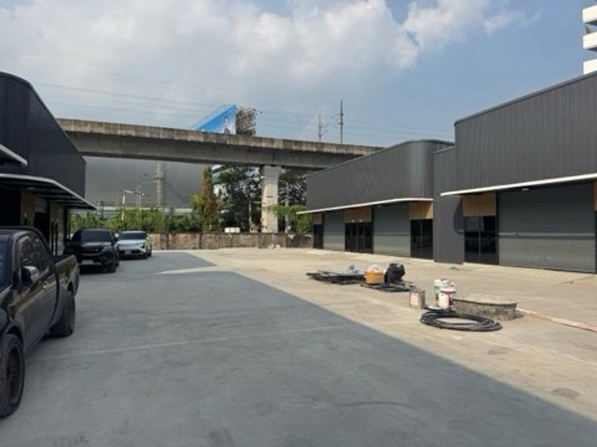 For RentWarehousePattanakan, Srinakarin : 📍 Phatthanakan 25 | Warehouse + office for rent