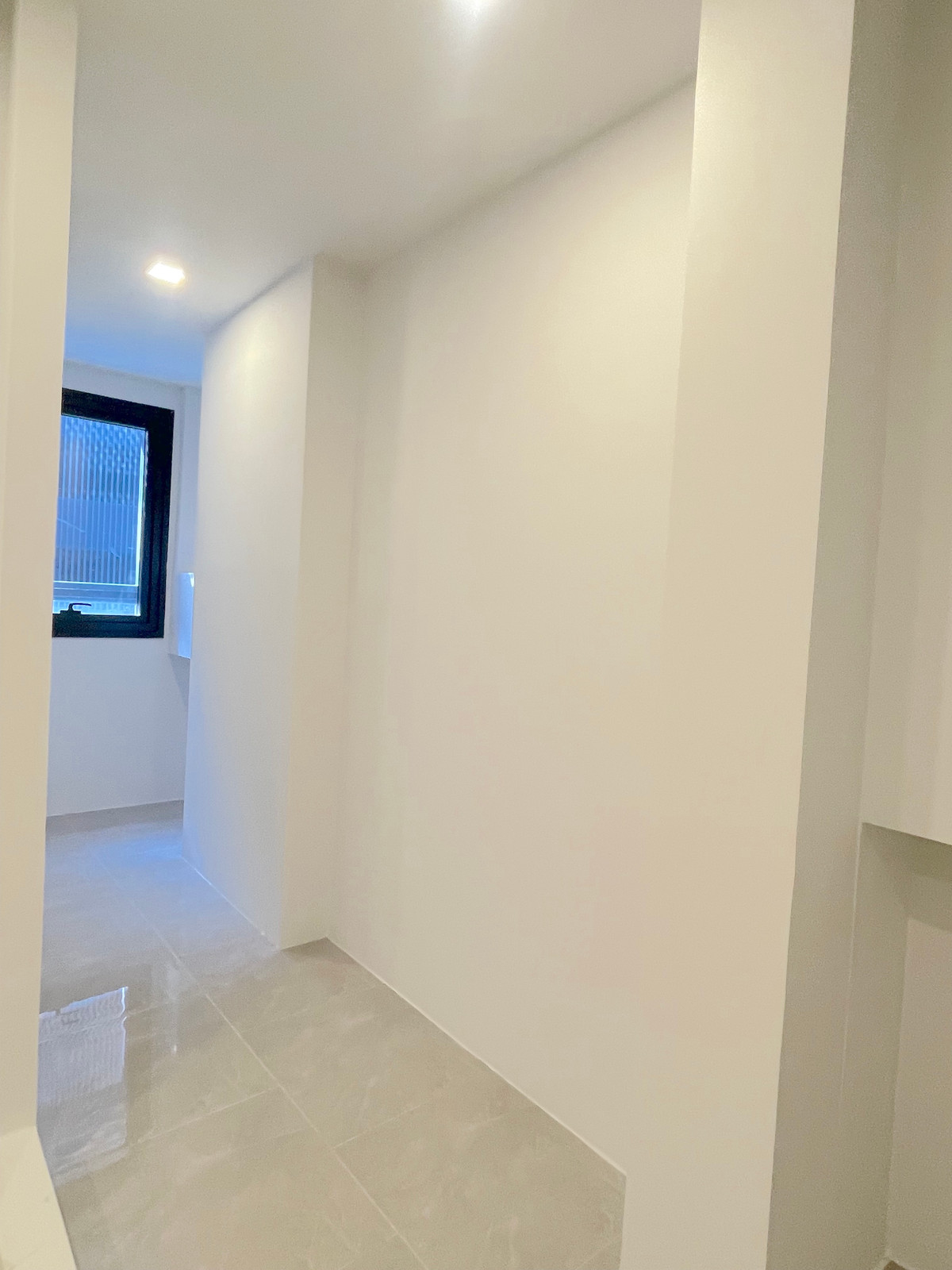 ขายคอนโดพระราม 9 เพชรบุรีตัดใหม่ RCA :  🔥 ขายด่วน 🔥  ถูกสุด ห้องสวย กว้าง  ห้องมุม ขายหลายห้อง  Call : 0619824959 Line ID :  elegant.289