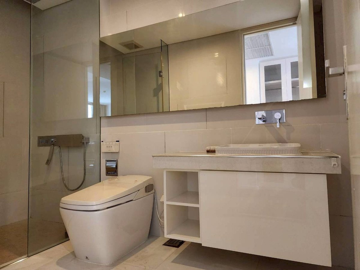 For RentCondoSathorn, Narathiwat : ✅ BKST111 ✅ Line : @p2nproperty