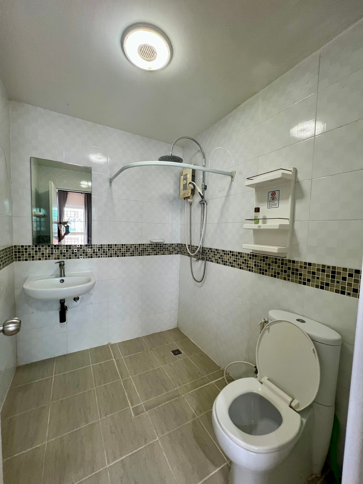 For RentTownhomePattanakan, Srinakarin : For Rent: 3-Storey Townhome at Villette City Pattanakarn 38 | Fully Furnished | South-Facing | Move-In Ready