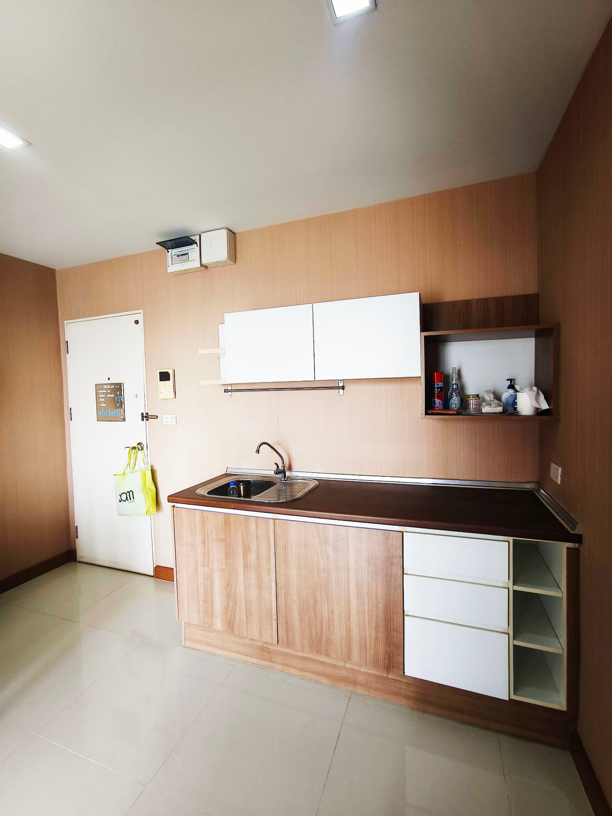 For SaleCondoLadkrabang, Suwannaphum Airport : V Urgent Condo Airlink Residence Lat Krabang Building 6, 4th Floor