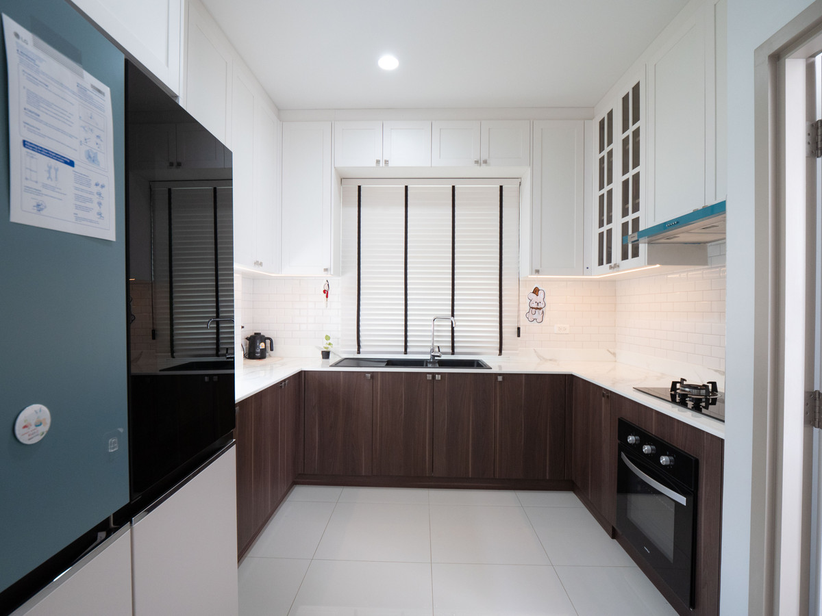 ขายบ้านพระราม 2 บางขุนเทียน : #ขายบ้านเดี่ยว #ขายคฤหาสน์หรู #แปลงมุม #บิ้วอินตกแต่งสวยทั้งหลัง พร้อมอยู่ โครงการซื่อตรง พรีเมี่ยม ไอแอม พระราม 2 – แสมดำ Suetrong I AM