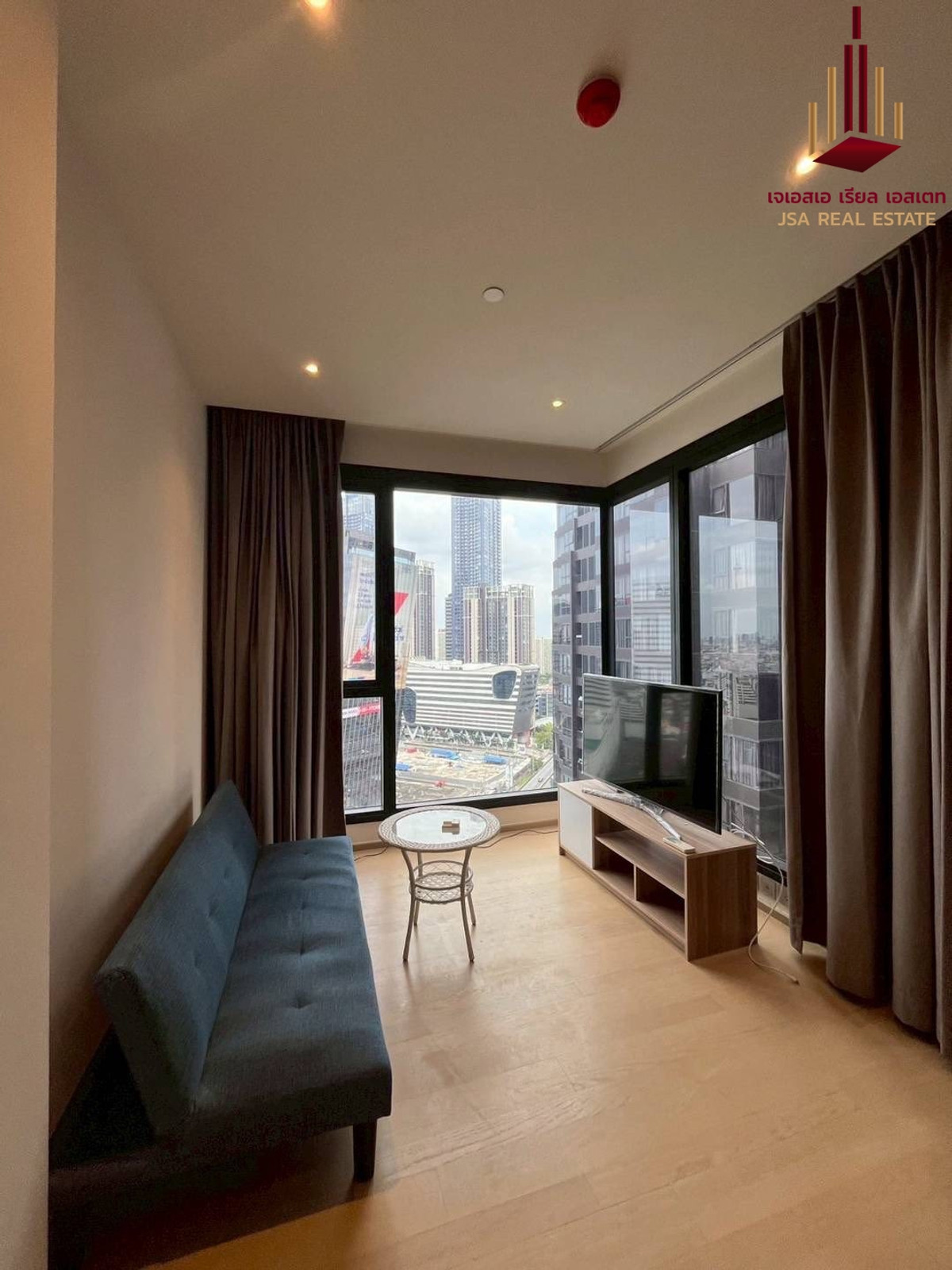 ขายคอนโดพระราม 9 เพชรบุรีตัดใหม่ RCA : ✨ For Sale: Ashton Asoke - Rama 9 Condo ✨  💰 Only 7,750,000 THB