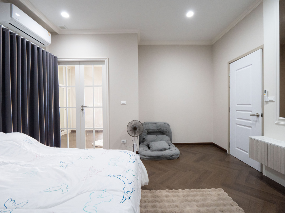 ขายบ้านพระราม 2 บางขุนเทียน : #ขายบ้านเดี่ยว #ขายคฤหาสน์หรู #แปลงมุม #บิ้วอินตกแต่งสวยทั้งหลัง พร้อมอยู่ โครงการซื่อตรง พรีเมี่ยม ไอแอม พระราม 2 – แสมดำ Suetrong I AM