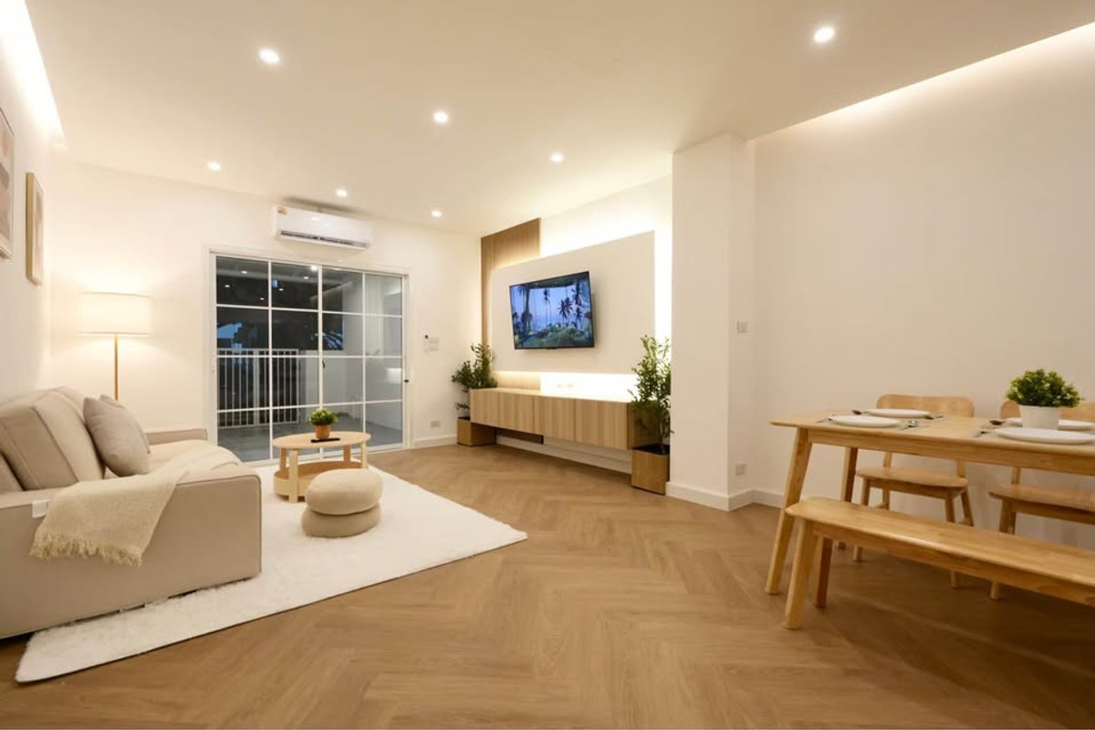 ขายทาวน์โฮมเกษตร นวมินทร์ ลาดปลาเค้า : H0797♛♚ทาวน์เฮ้าส์ 2 ห้องนอน ขาย นวลจันทร์♜ใกล้ แฟชั่นไอส์แลนด์∞099-5919653,065-9423251▚Line@sureresidence