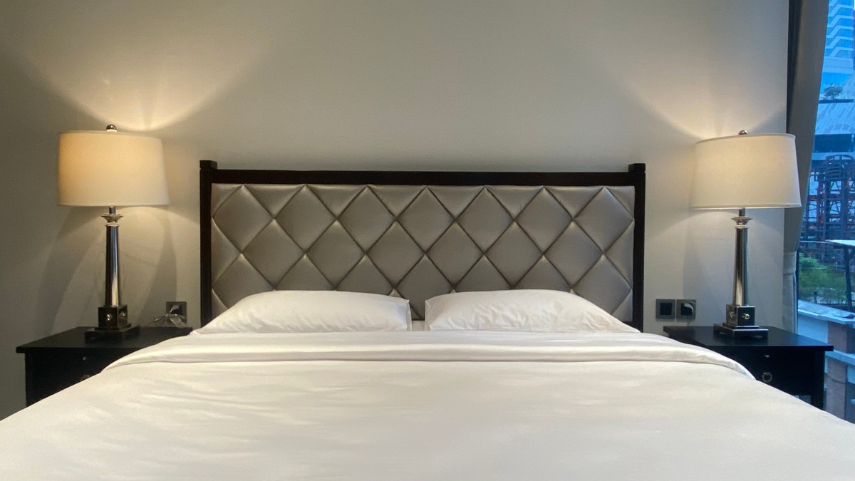 ให้เช่าคอนโดวิทยุ ชิดลม หลังสวน : Tonson One Residence: 1bed 1bath 57sqm. 65,000/mth. Am: 0656199198