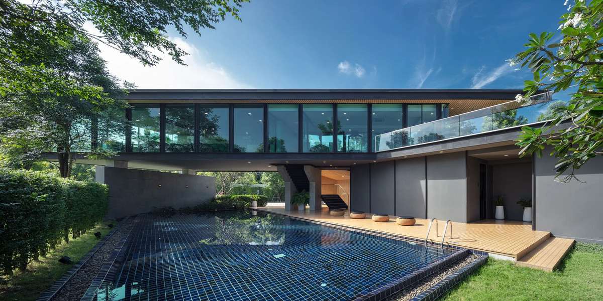 ขายบ้านปทุมธานี รังสิต ธรรมศาสตร์ : บ้านเดี่ยวคุ้มค่าเกินราคา หลังมุม ตกแต่งพร้อมอยู่  ติดถนนเลียบมอเตอร์เวย์ และ BTS ลำลูกกา(ในอนาคต) เดินทางง่ายสะดวกในทุกๆ วัน ที่ อีโค เฮ้าส์ วงแหวน-ลำลูกกา