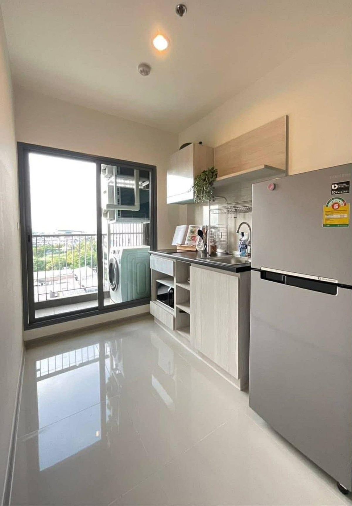 For RentCondoThaphra, Talat Phlu, Wutthakat : ⭐️ Aspire Sathorn - Ratchaphruek ⭐️ 1 bedroom, newly renovated room. Complete with furniture and electrical appliances.