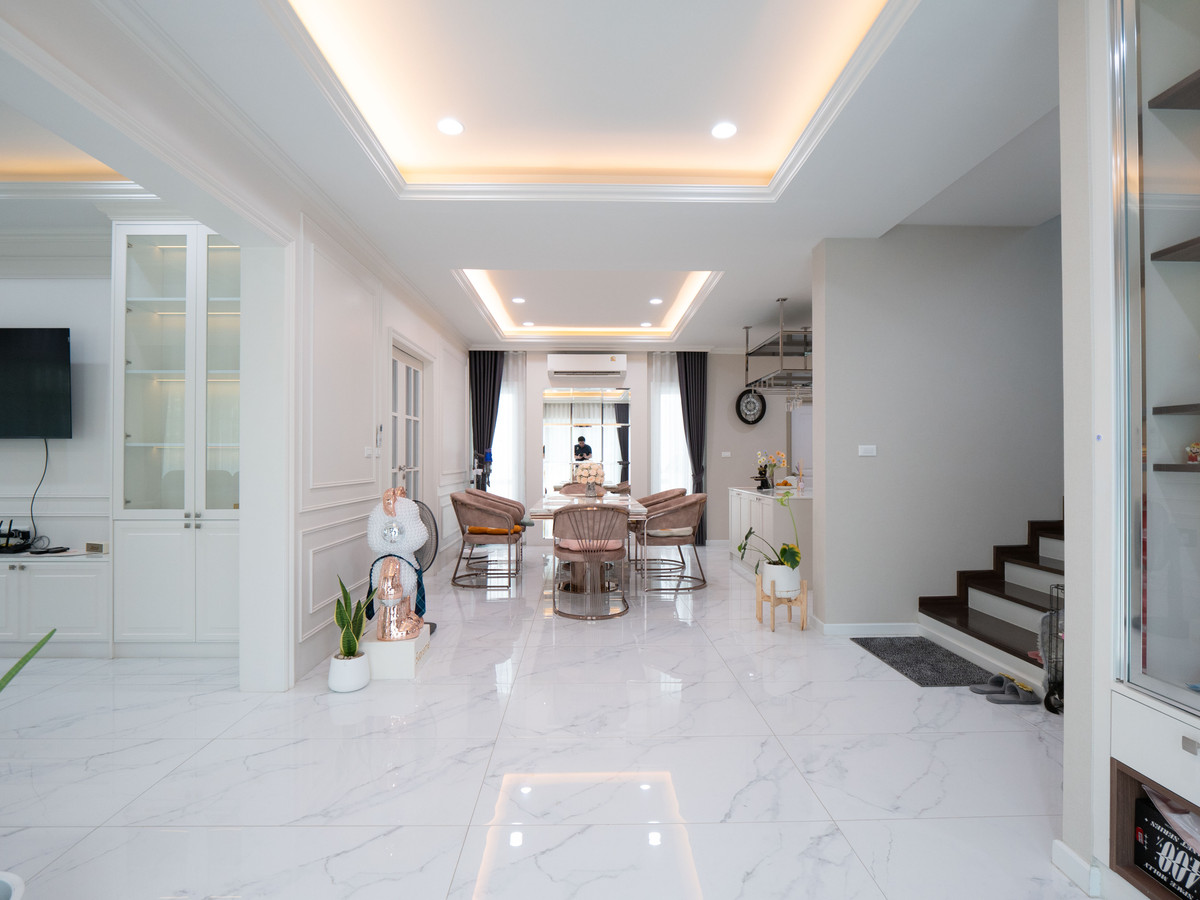 ขายบ้านพระราม 2 บางขุนเทียน : #ขายบ้านเดี่ยว #ขายคฤหาสน์หรู #แปลงมุม #บิ้วอินตกแต่งสวยทั้งหลัง พร้อมอยู่ โครงการซื่อตรง พรีเมี่ยม ไอแอม พระราม 2 – แสมดำ Suetrong I AM