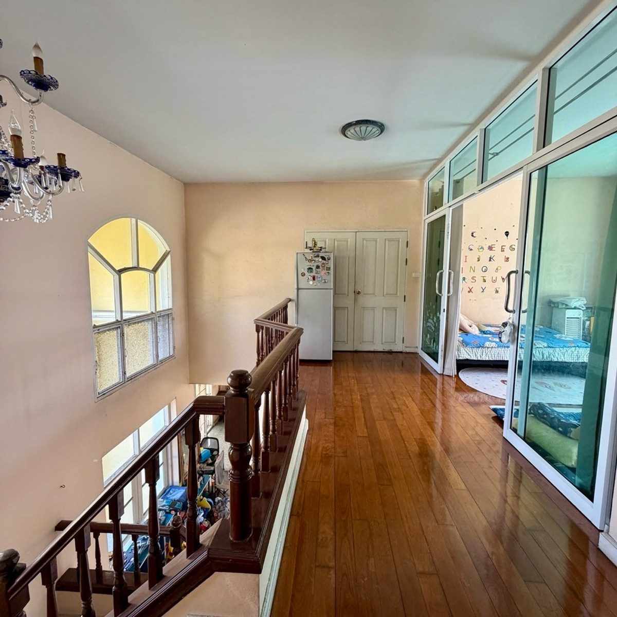 For SaleHousePathum Thani,Rangsit, Thammasat : Single house for sale, Maneerin Lake & Lagoon, Zone B, next to a canal approximately 115 meters wide.