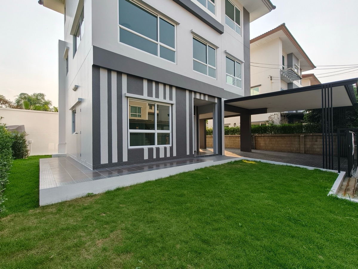 ขายบ้านพระราม 5 ราชพฤกษ์ บางกรวย : บ้านเดี่ยว คาซ่าพรีเมียม ราชพฤกษ์-พระราม 5 (QHouse)  ใกล้เช็ลทรัลเวสต์เกต รถไฟฟ้าสถานีบางพลู หลังมุม