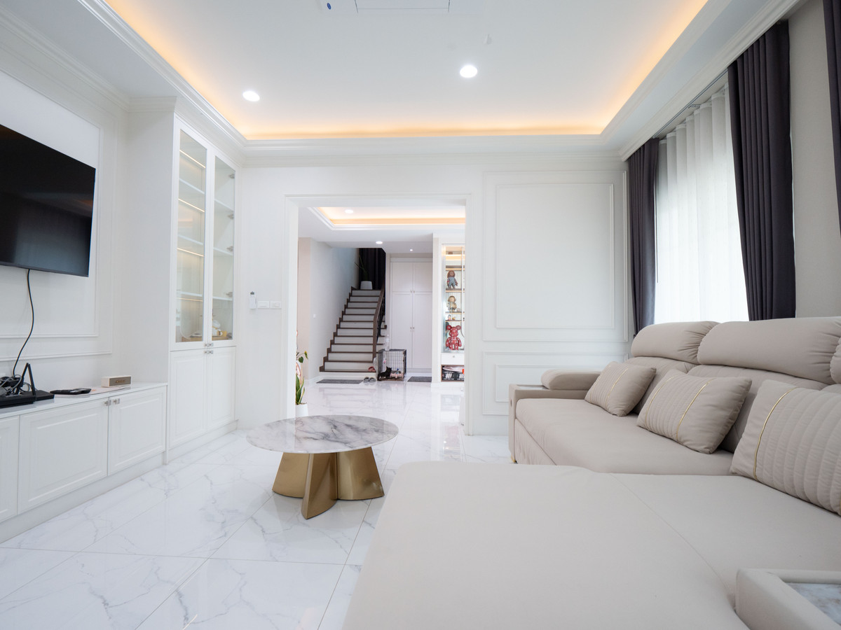 ขายบ้านพระราม 2 บางขุนเทียน : #ขายบ้านเดี่ยว #ขายคฤหาสน์หรู #แปลงมุม #บิ้วอินตกแต่งสวยทั้งหลัง พร้อมอยู่ โครงการซื่อตรง พรีเมี่ยม ไอแอม พระราม 2 – แสมดำ Suetrong I AM