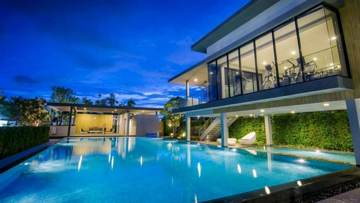 ให้เช่าบ้านนวมินทร์ รามอินทรา : 🦮🐾 Pet Friendly บ้านเดี่ยวทำเลศักยภาพ บรรยากาศสงบ เป็นส่วนตัว หลังบ้านโล่งไม่ชนใคร 🌿 ลมดี ร่มรื่น ใกล้สโมสรส่วนกลาง