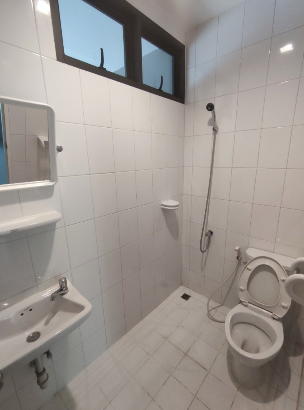 For RentHouseSukhumvit, Asoke, Thonglor : House for rent, Park Lane Ekamai, 4 floors, 3 bedrooms, near BTS Ekamai, near Gateway Ekamai.