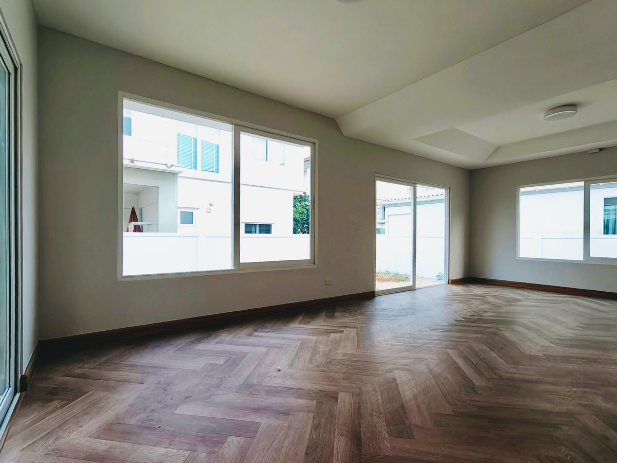 ขายบ้านนวมินทร์ รามอินทรา : ขายบ้านเดี่ยว รีโนเวทใหม่ทั้งหลังเหมือนได้บ้านใหม่ ทำเลถนนสุขาภิบาล 5 ซอย 55  ใกล้ตลาดวงศกรณ์  ตลาดออเงิน สายไหม