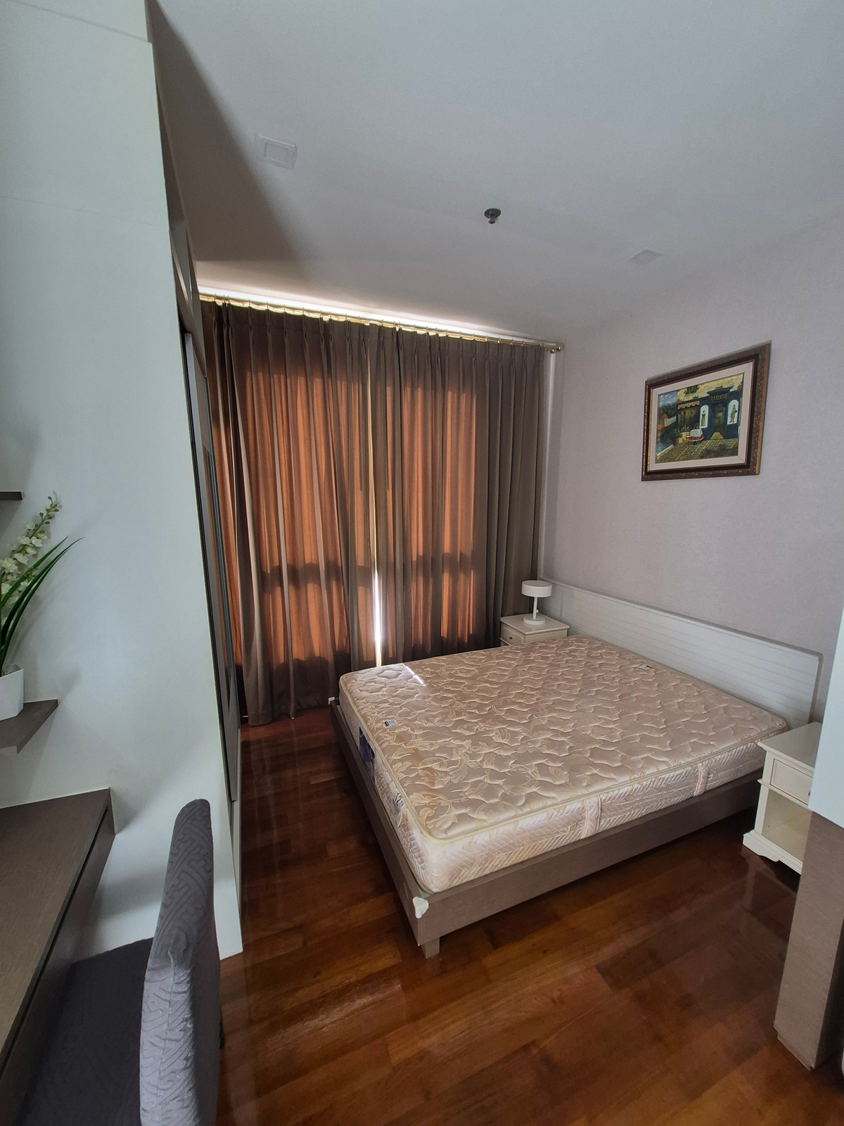 ให้เช่าคอนโดสาทร นราธิวาส : Luxury Room , Ivy Sathon ( Soi10 ) Studio 34.5 Sqm Fullyfurnish 19,000-