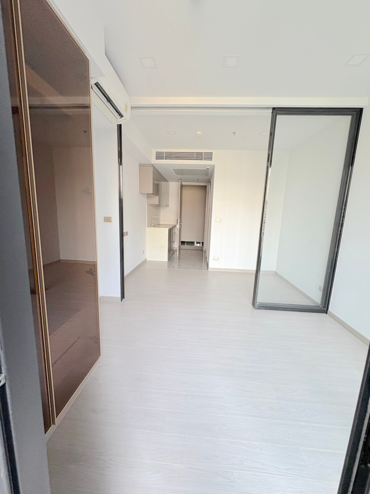 ขายคอนโดพระราม 9 เพชรบุรีตัดใหม่ RCA : 🔥 ขายด่วน 🔥  ถูกสุด ห้องสวย ใหม่ ขายหลายห้อง  Call : 0619824959 Line ID :  elegant.289